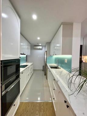 Cho thuê căn hộ Nam Phúc view đẹp, nhà đẹp có 3PN 2WC đầy đủ nội thất