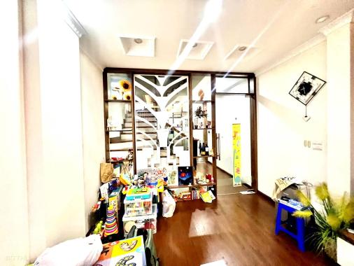 Bán nhà Nguyễn Sơn Long Biên 50m2, 5 tầng,Ngõ thông,Kinh Doanh,Ô tô - 11.5 tỷ