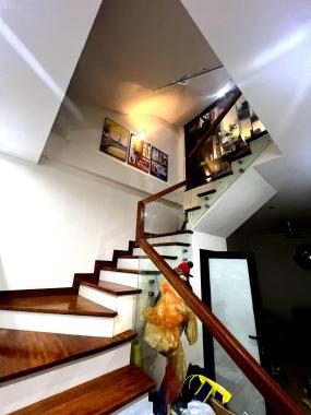Bán nhà Nguyễn Sơn Long Biên 50m2, 5 tầng,Ngõ thông,Kinh Doanh,Ô tô - 11.5 tỷ