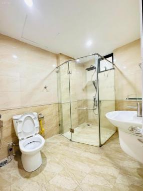 Chính chủ cần bán gấp nhà 40m2 5 tầng, giá bán 7 tỷ tại Hoàng Quốc Việt