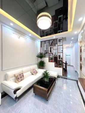 Chính chủ bán nhà riêng 39m2 5 tầng mặt tiền 3,4m2 giá 8,2 tỷ tại Hoàng Quốc Viêt