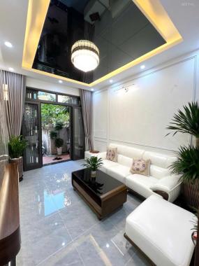 Chính chủ bán nhà riêng 39m2 5 tầng mặt tiền 3,4m2 giá 8,2 tỷ tại Hoàng Quốc Viêt