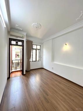 Chính chủ bán nhà riêng 39m2 5 tầng mặt tiền 3,4m2 giá 8,2 tỷ tại Hoàng Quốc Viêt