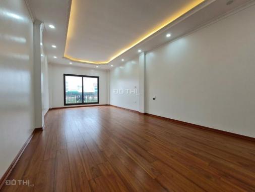 Bán nhà mặt phố Lĩnh Nam 56m²,6T, giá 19,5 tỷ-KD-Lô góc-T.Máy