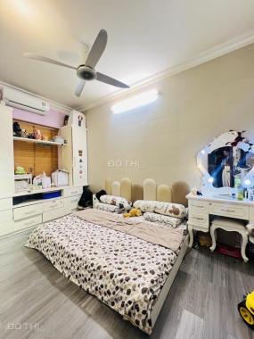 🏠Siêu phẩm Nhà mặt đường đê la thành, lô góc 2 mặt thoáng .DT:33m-5T-MT,5m, Giá chỉ  7.3 tỷ