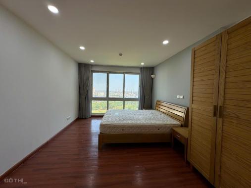 Bán căn hộ 4 phòng ngủ view sân Golf , 182 m2 tại P2 Ciputra, Bắc Từ Liêm