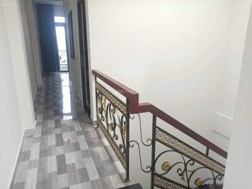 Bán nhà riêng 3 tầng đường Bùi Thị Cội, Tân Đông Hiệp, Dĩ An, BD,82m2 giá 5.4 tỷ.