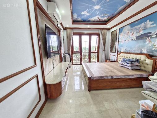 Bán nhà 46m x 5T Ngọc Thuỵ. View hồ, oto tránh vỉa hè, kinh doanh giá 12,x tỷ có TL. LH 0936123469