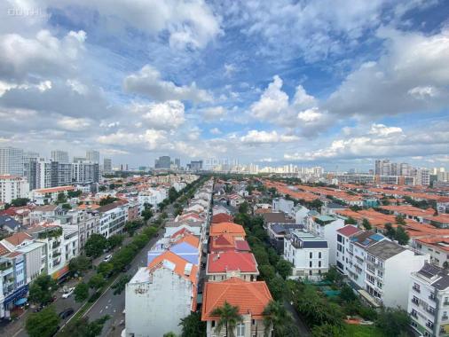 Cho thuê căn hộ Nam Phúc, Phú Mỹ Hưng căn góc view hồ bơi và công viên