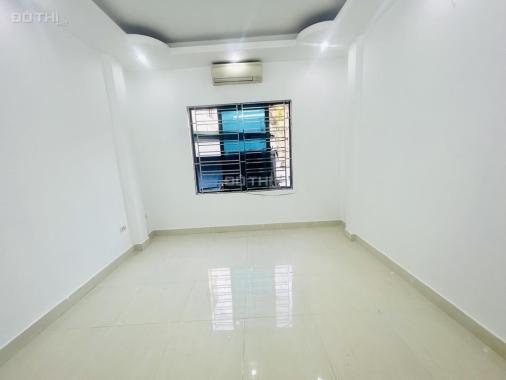 Bán Nhà Ngõ 325 Kim Ngưu, 40m², 5 Tầng, 6 PN – Giá 7,5 Tỷ gần OTO