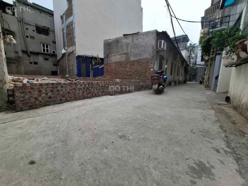 Bán đất Ngọc Thuỵ 46m x 4,2, Lô Góc oto 7c trong đất, vuông vắn không lỗi hơn 6 tỷ có TL. LH