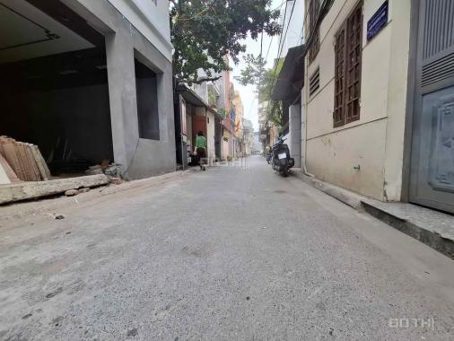 Bán đất Ngọc Thuỵ 46m x 4,2, Lô Góc oto 7c trong đất, vuông vắn không lỗi hơn 6 tỷ có TL. LH