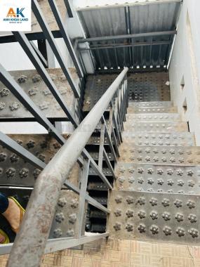 Hót-Nhà 3 tầng ngay Hoàng Diệu 2 hẻm thông tứ hướng DT (4.5x23) sẵn TN 35tr/th giá nhíc 9 tỷ