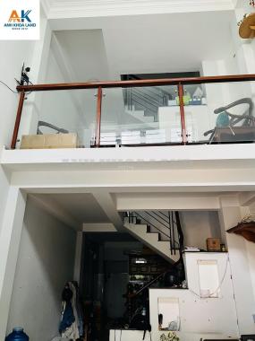 Hót-Nhà 3 tầng ngay Hoàng Diệu 2 hẻm thông tứ hướng DT (4.5x23) sẵn TN 35tr/th giá nhíc 9 tỷ