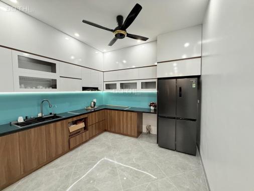 Nhà riêng phố Hoàng Mai - 65m2, 4 tầng - thang máy nhập khẩu - 3 bước ra ô tô
