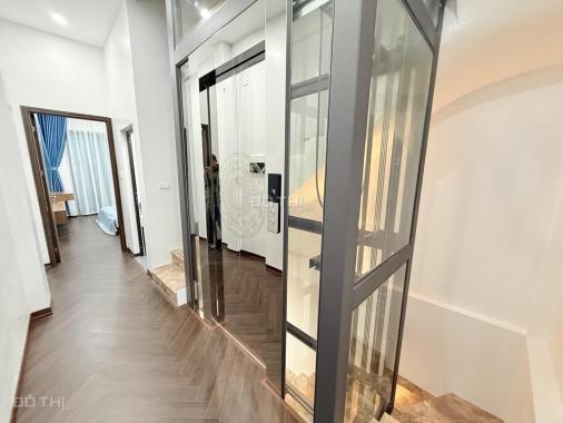 Nhà riêng phố Hoàng Mai - 65m2, 4 tầng - thang máy nhập khẩu - 3 bước ra ô tô