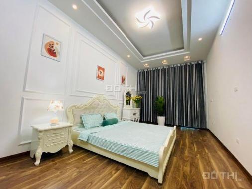 NHÀ MỚI ĐẸP Ở LUÔN, PHỐ LÊ TRỌNG TẤN, 5 TẦNG GIÁ TỐT, Ô TÔ VÒNG QUANH