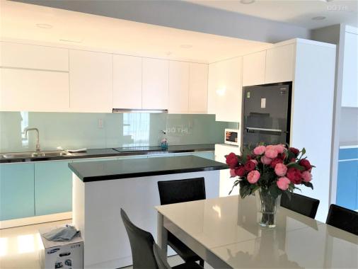 Bán căn hộ Mỹ Khánh 1, trung tâm Phú Mỹ Hưng 112m2 3PN view hồ bơi