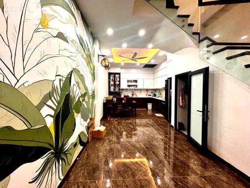 Bán nhà Hồng Tiến 60m2, 4 Tầng, Mặt Tiền 4M, Ôtô Đỗ Cửa, Giá 13 Tỷ