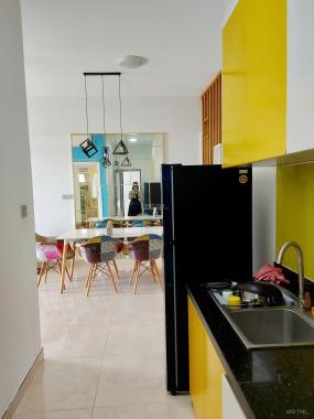 Bán căn hộ 2PN, Sân vườn riêng, chung cư Luxgarden. Sổ có sẵn. Giá: 3 tỷ5 . LH: 0978272427 (zalo)