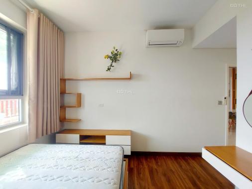 Bán căn hộ 2PN, Sân vườn riêng, chung cư Luxgarden. Sổ có sẵn. Giá: 3 tỷ5 . LH: 0978272427 (zalo)