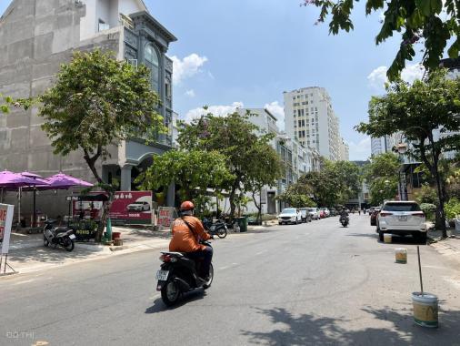 Nhà mặt tiền khu Hưng Gia, Phú Mỹ Hưng thuê để kinh doanh và ở