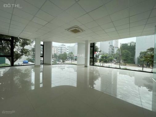 Cho thuê văn phòng Vạn Phúc, 80 m2/tầng, sàn thông đẹp