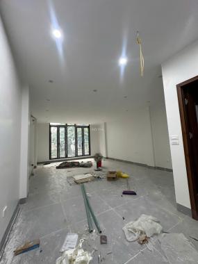 Cho thuê văn phòng Văn Phú, diện tích 50 m2/tầng, mới hoàn thiện đẹp