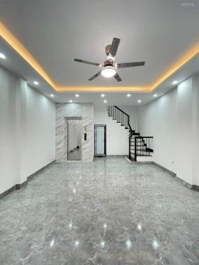 Nhà đẹp long lanh ngõ 173 Hoàng Hoa Thám, 9.5 tỷ, 38m2x6T, ở luôn