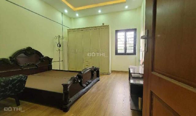 Bán nhà riêng tại Khương Trung, Thanh Xuân, Hà Nội, 55m2, vị trí đẹp ô tô vào nhà