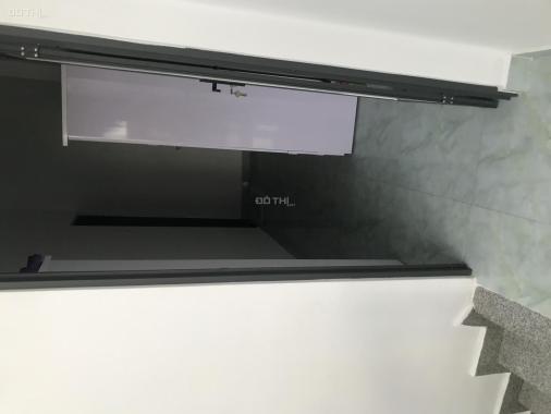 Bạn nhà: 5/44 Bình trị đông, BTĐ A, Bình tân. Hẻm 4m. DT: 3*10 (1 trệt, 3 lầu). SHR. Giá: 3,95tỷ