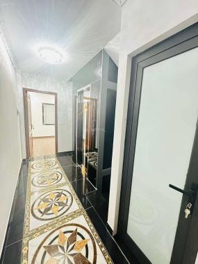 BÁN NHÀ NGUYỄN KHÁNH TOÀN 55M X 5T,THANG MÁY,GẦN PHỐ,NHÀ MỚI,ĐẸP