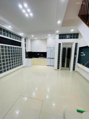 Cần Bán Nhà Trung Tâm Q. Cầu Giấy - Mặt Tiền 6.6m - Nhà Xây Mới, 6 Tầng, Có Thang Máy