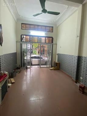 Bán nhà Phân lô Hoàng Quốc Việt: 37m2x6T, oto, kinh doanh, Cực hiếm chỉ 14.6 tỷ