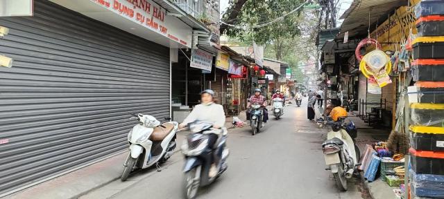 Nhà mặt đường, trung tâm quận HBT, kinh doanh cực đỉnh, lô góc