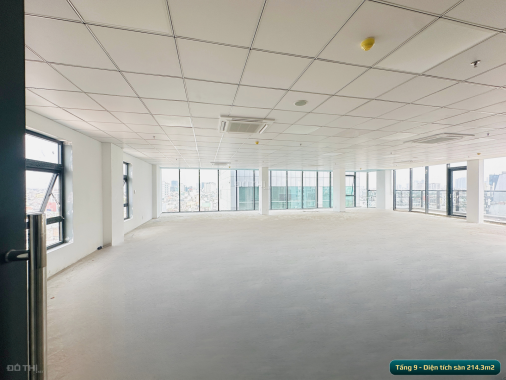 Cho thuê văn phòng tại Đường Huỳnh Văn Bánh, Phú Nhuận, diện tích 245m2