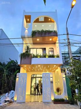 🏡 BÁN NHÀ 1 TRỆT 2 LẦU – KHU TÂN AN, LONG AN