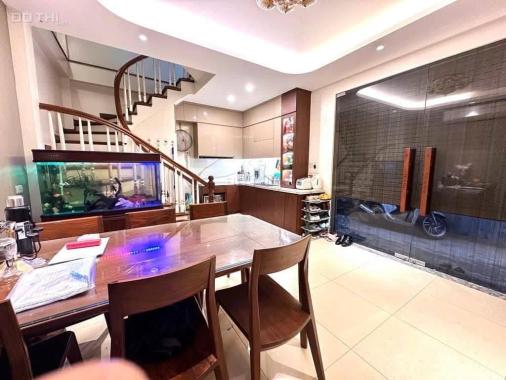 Bán nhà ngõ oto Liễu Giai, Ba Đình 39m2, 5 tầng, giá 7.7 tỷ