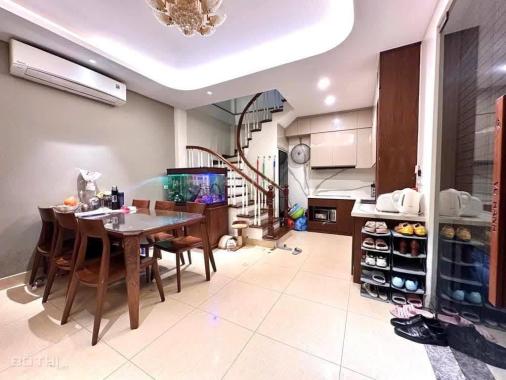 Bán nhà ngõ oto Liễu Giai, Ba Đình 39m2, 5 tầng, giá 7.7 tỷ
