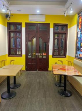 Cho thuê nhà mặt phố Trần Hưng Đạo Quận Hoàn Kiếm dt 225m2 giá 40tr/tháng