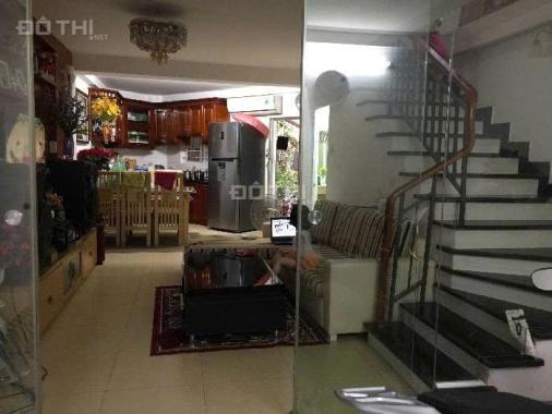Bán nhà Lĩnh Nam, nhà đẹp, 3 bước ra oto tránh, diện tích 38m2