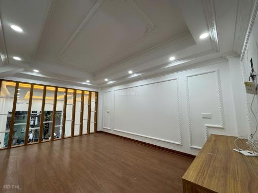 Bán Nhà Mới Toanh - Thang máy - Lô Góc - Kinh Doanh Đỉnh