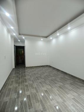 Bán nhà riêng tại đường Hoàng Mai, 38m x 5T, giá 7tỷ, gần cc Felix Homes