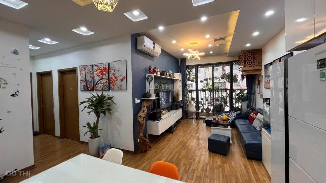 Cho thuê 3PN ban công ĐN cc Báo Nhân Dân full đồ đẹp, có slot ô tô 14tr. LH 0916820165