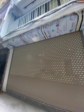 Cho thuê mặt bằng KD tầng 1 nhà phố TRẦN QUANG DIỆU- HOÀNG CẦU, kinh doanh tấp nập, VS riêng