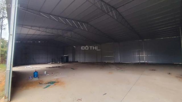 KHO, XƯỞNG Tại Đường Bắc Hồng. Xã BẮC HỒNG. Huyện ĐÔNG ANH. H.N