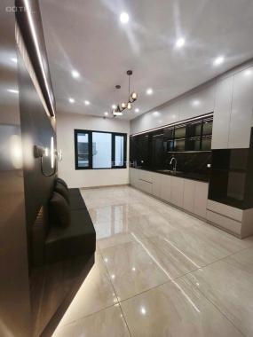 Bán nhà Mễ Trì Hạ 38m2 6 tầng thang máy nhỉnh 8 tỷ