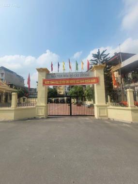BÁN ĐẤT ĐẤU GIÁ LÒNG HỒ CẦU ĐUỐNG, YÊN VIÊN,105m2 MT 5m, OTO TRÁNH giá 9.975 tỷ lh 0986364796