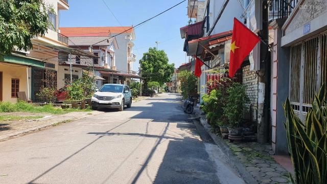 BÁN ĐẤT YÊN HÀ - GIA LÂM - NHANH TAY THÌ CÒN - RẺ NHẤT KHU VỰC- LÔ GÓC
