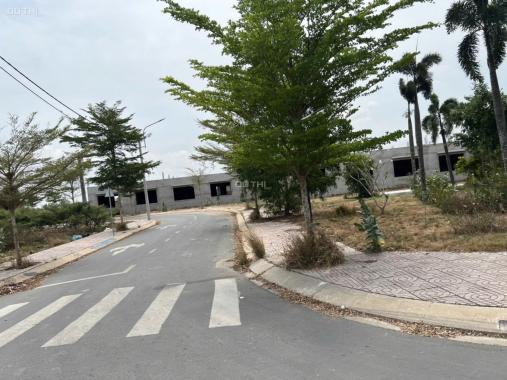 Bán nhà mặt tiền 100m2, 1 trệt 1 lầu – khu dân cư Long Cang 1.800.000.000 đ